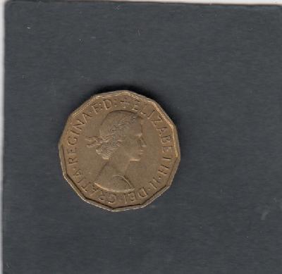 Beschrijving: 3 Pence ELIZABETH II